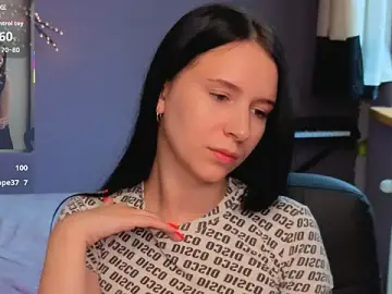 Stripchat Nude Webcam of KarolinaBlacks