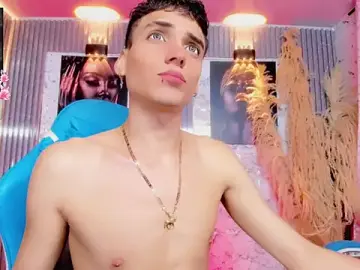 Stripchat Sex Chat of latino_boyy_