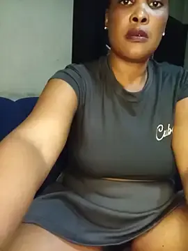 Stripchat Sex Cam of BOTTYANGELxx1