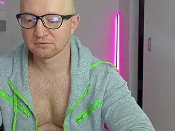 Stripchat Live Sex Cam of kevintyler69