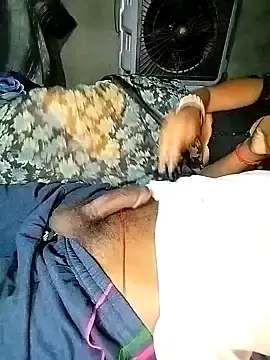 Stripchat Free Live Porn of Super_bhabhi_Indian