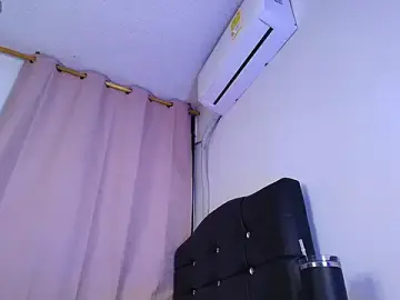 Stripchat Free Porn Cam of Mia_depp