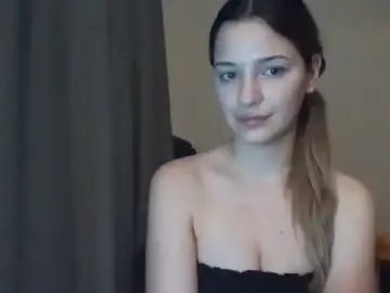 Stripchat Adult Webcams of EvelineMagnetic