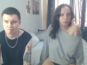 Stripchat Live Sex Cam of Mark_and_Wendy
