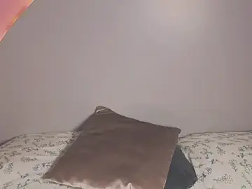Stripchat Live Sex Cam of amyvans_