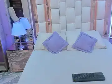 Stripchat Live Porn of Goldentemptation_