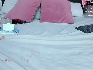 Stripchat Free Porn Cam of MahlaKhalifa