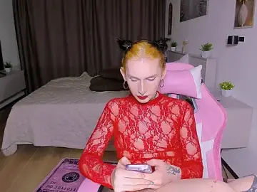 Stripchat Adult Video Chat of Mikaella_Nicole
