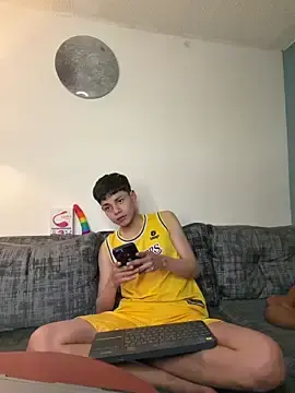 Stripchat Free Live Porn of Andy_Belier23