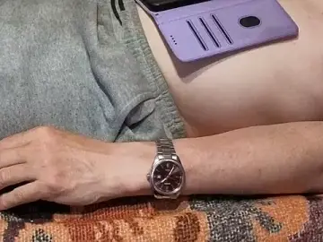 Stripchat Live Sex Cam of cumloverboyxx69