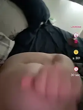 Stripchat Free Porn Cam of lucyxoxq