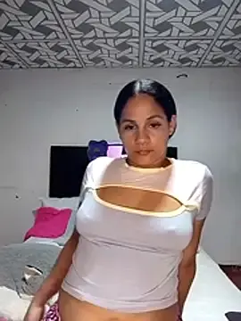 Stripchat Best Webcam of cieloo_777