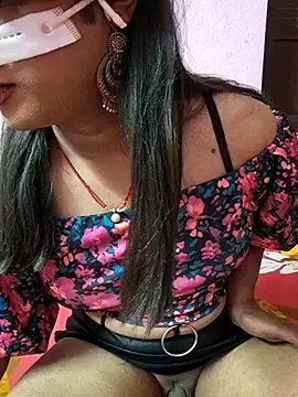 Stripchat Sex Cam of glitchwaligirl