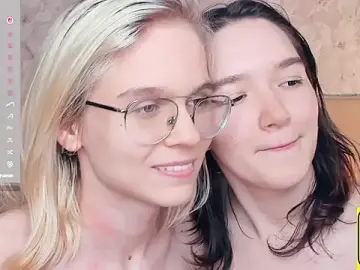 Stripchat Live Sex of KarinStfleur