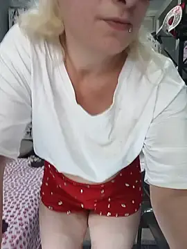 Stripchat Watch Live Sex Cams of squirtgame