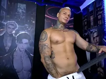 Stripchat Free Porn Cam of damian_becker