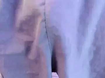 Stripchat Sex Cam of Henrikk_senn