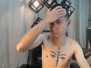 Stripchat Best live sex cam show of LucassSmith11