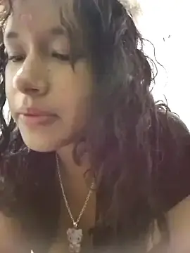 Stripchat Best Webcam of Yi_Uzi