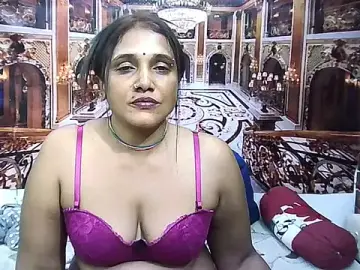 Stripchat Free Porn Cam of IndianSexyLady20