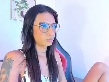 Stripchat Live Sex Cam of Maddie_Ray