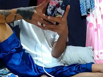 Stripchat Free Porn Cam of AwesomeMistress_Bigcock