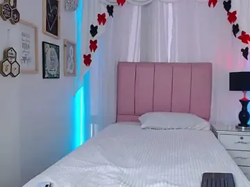 Stripchat Adult Webcam of Ivyy_Crystal