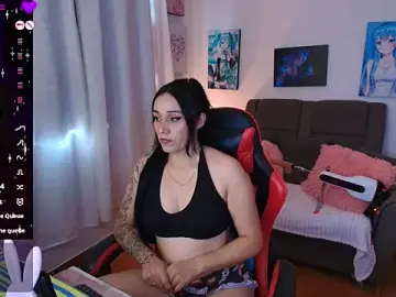 Stripchat Live Sex Cam of yeliana_sexxy