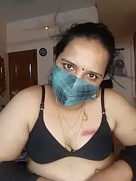 Stripchat Live Porn of pirainilla