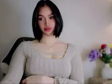 Stripchat Nude Webcam of Anna_HollyDoll
