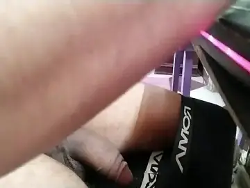 Stripchat Free Live Porn of growing20yo