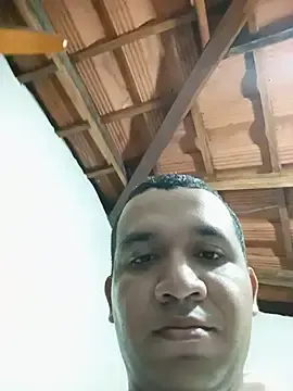 Stripchat Adult Video Chat of Roberto27051