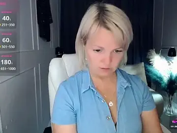Stripchat Live Sex Cam of Juarnea