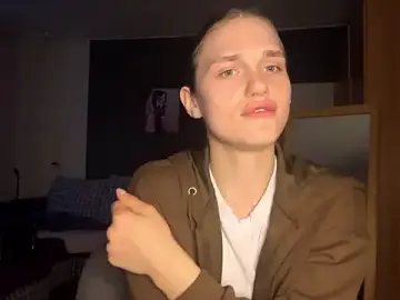 Stripchat Free Porn Cam of DottieWhitacker