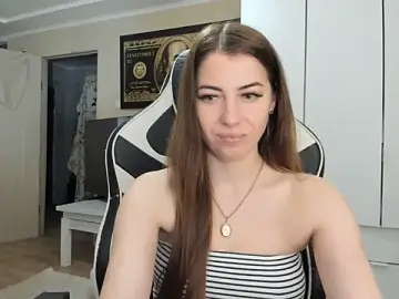 Stripchat Live Porn of EmiLovsi