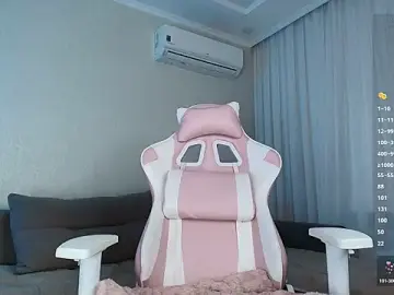 Stripchat Free Porn Cam of Petitekaya