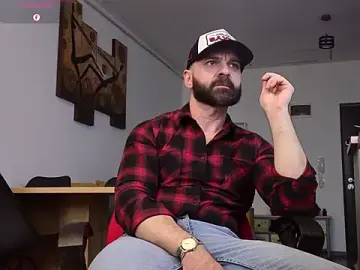 Stripchat Free Porn Cam of GipsyKingRo