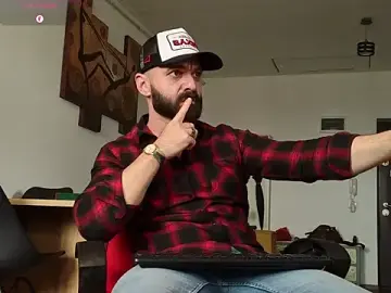 Stripchat Free Porn Cam of GipsyKingRo