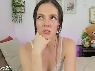 Stripchat Sex Cam of megan_29