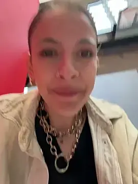 Stripchat Watch Live Sex Cams of alana15