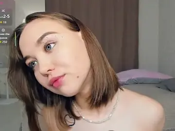 Stripchat Nude Webcam of KayleenCurtis