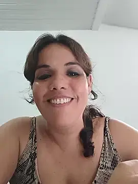 Stripchat Best Webcam of Bellapotencia1985