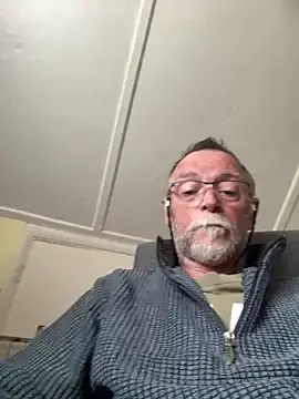 Stripchat Live Sex Cam of Moonraker64