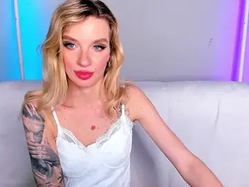 Stripchat Nude Webcam of AlinaLovelyX