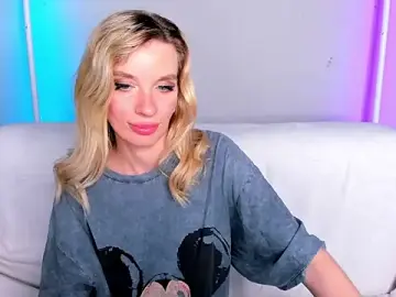 Stripchat Live Sex of AlinaLovelyX