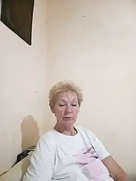 Stripchat Live Sex Cam of Calypso-Loove