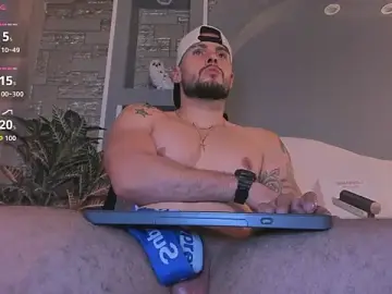 Stripchat Adult Video Chat of dominic_de_luca