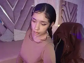 Stripchat Free Porn Cam of redd_pandaa