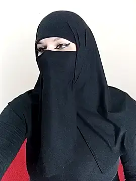 Stripchat Free Porn Cam of evelyn__salah