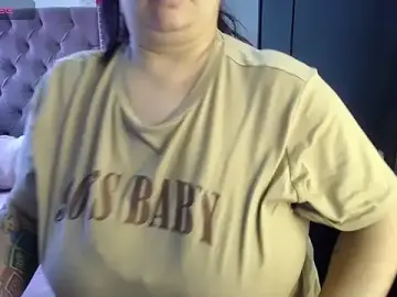 Stripchat Free Live Porn of kattybbwbigboobs_